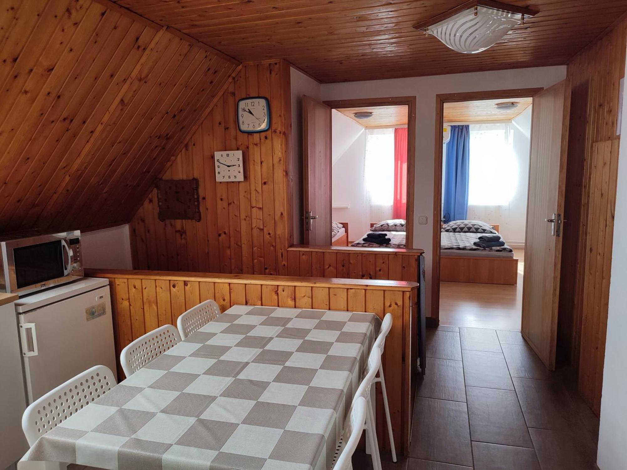 Aranyharmat Apartman Балатонлелле Екстер'єр фото